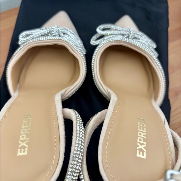 Express Women's Nude Heels with Rhinestone Bow Detail - Picture 4 of 7